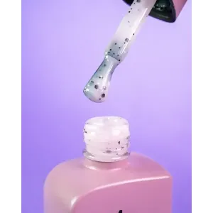 Камуфлююча база Dnka Cover Base #0039A' Different,12 мл 